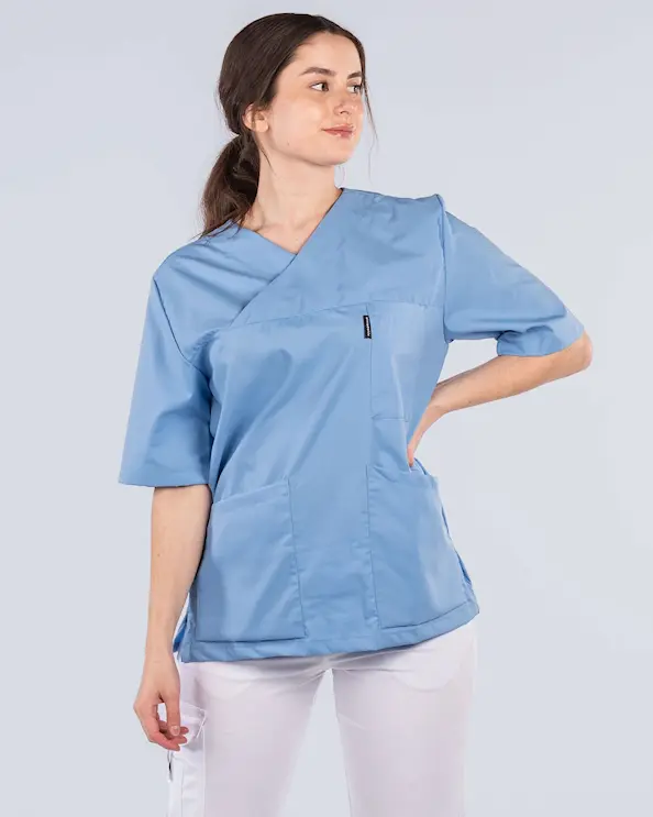Almedahls Lyseblå Bluse med v-hals Unisex
