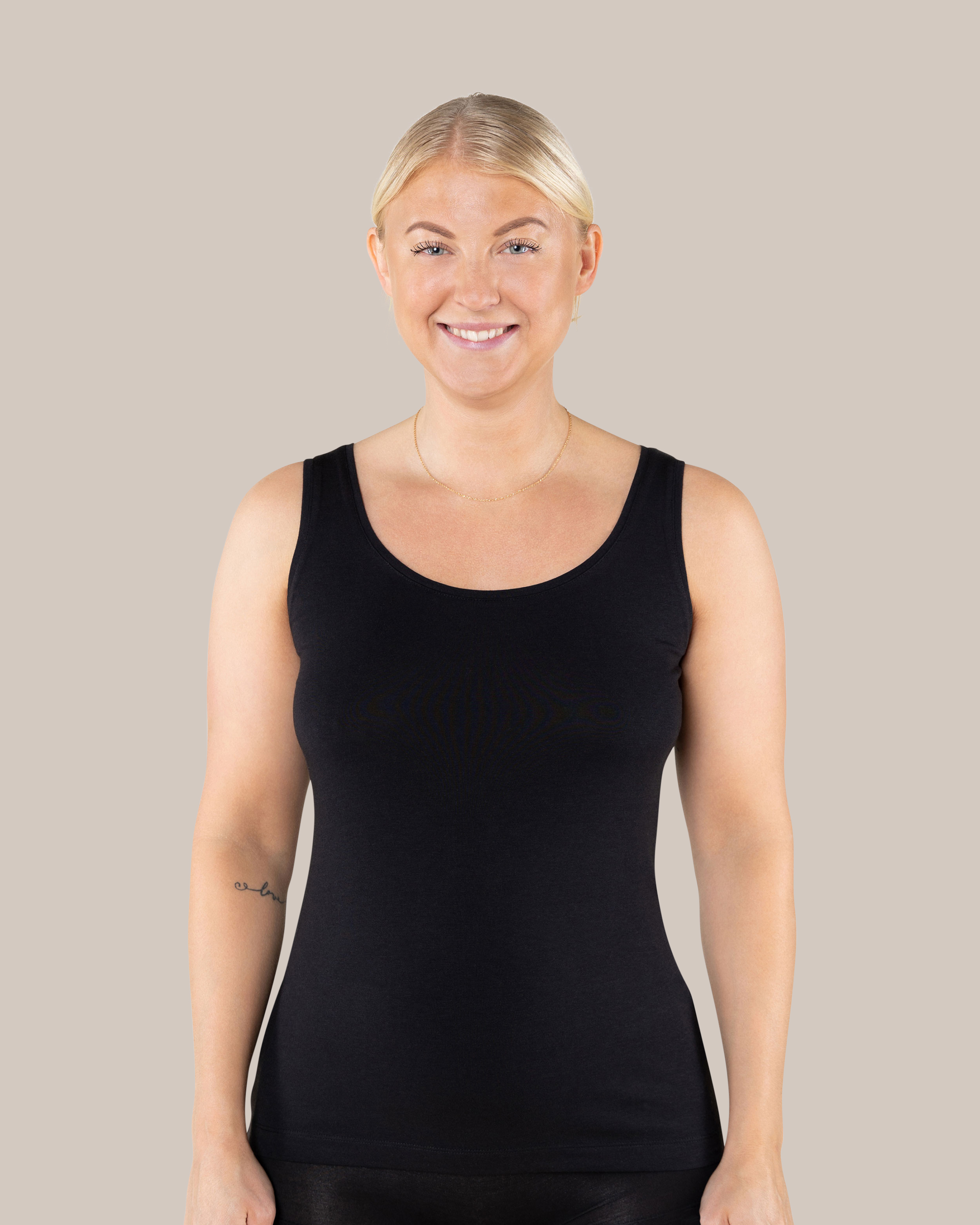 Singlet Ellen Bambus Brede Skulderstropper Sort