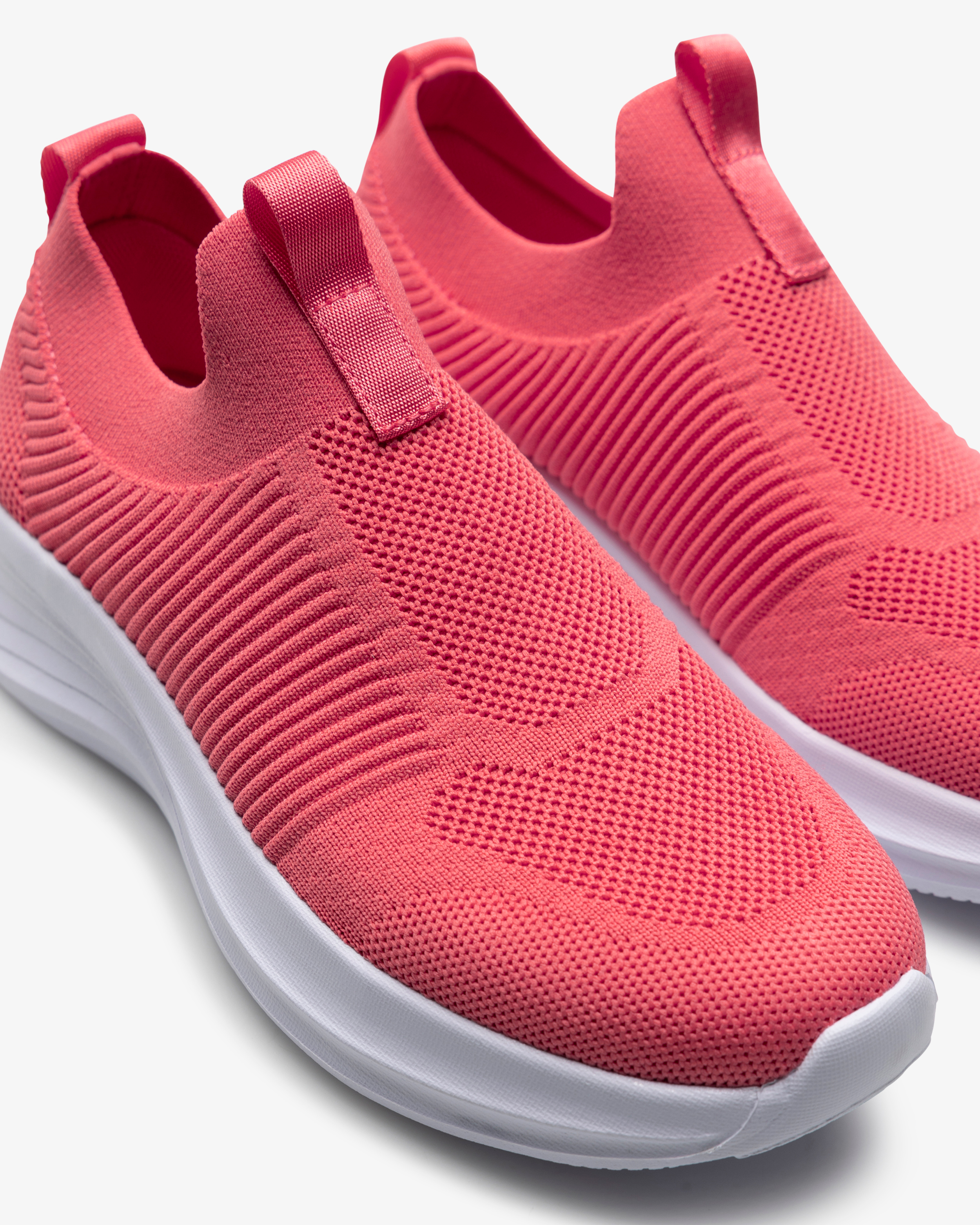 Beez Remedy Slip-on Sneaker Coral Peach