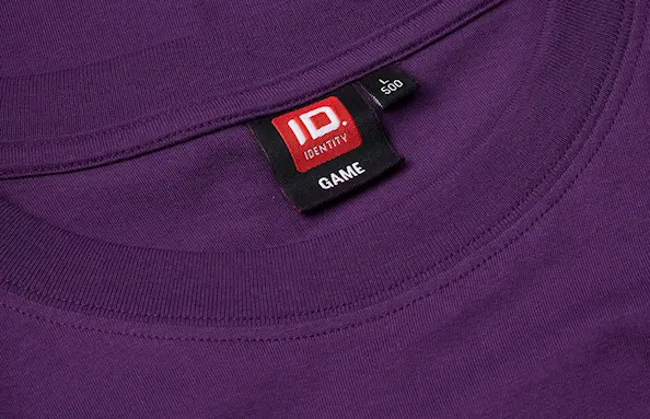 ID Identity T-shirt GAME Herr Lila
