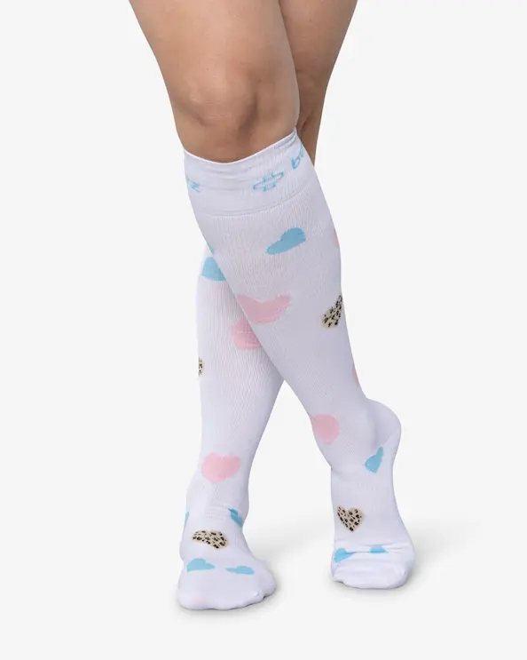 Beez Stödstrumpa Hjerta Vit