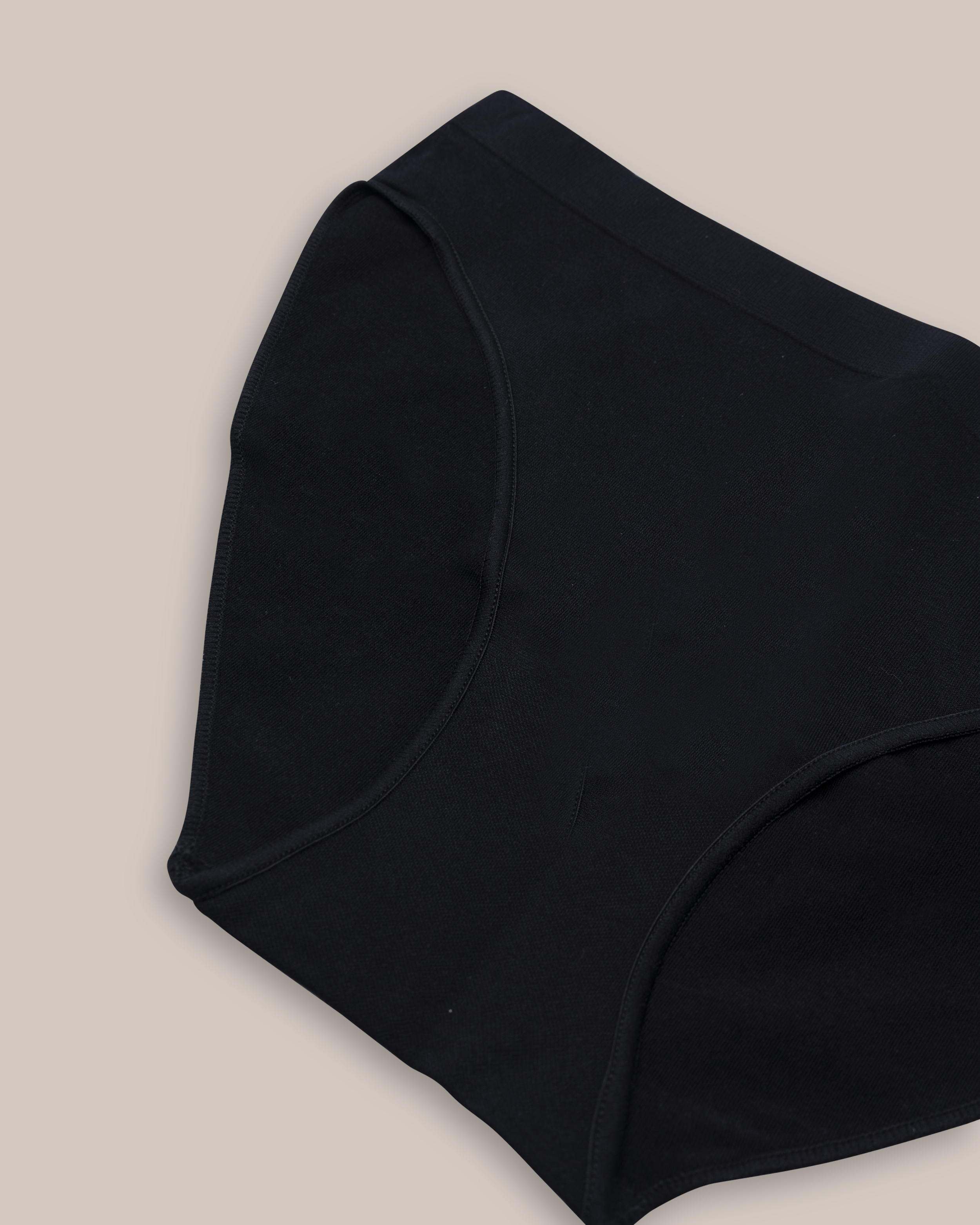 Saumattomat alushousut Marie Musta