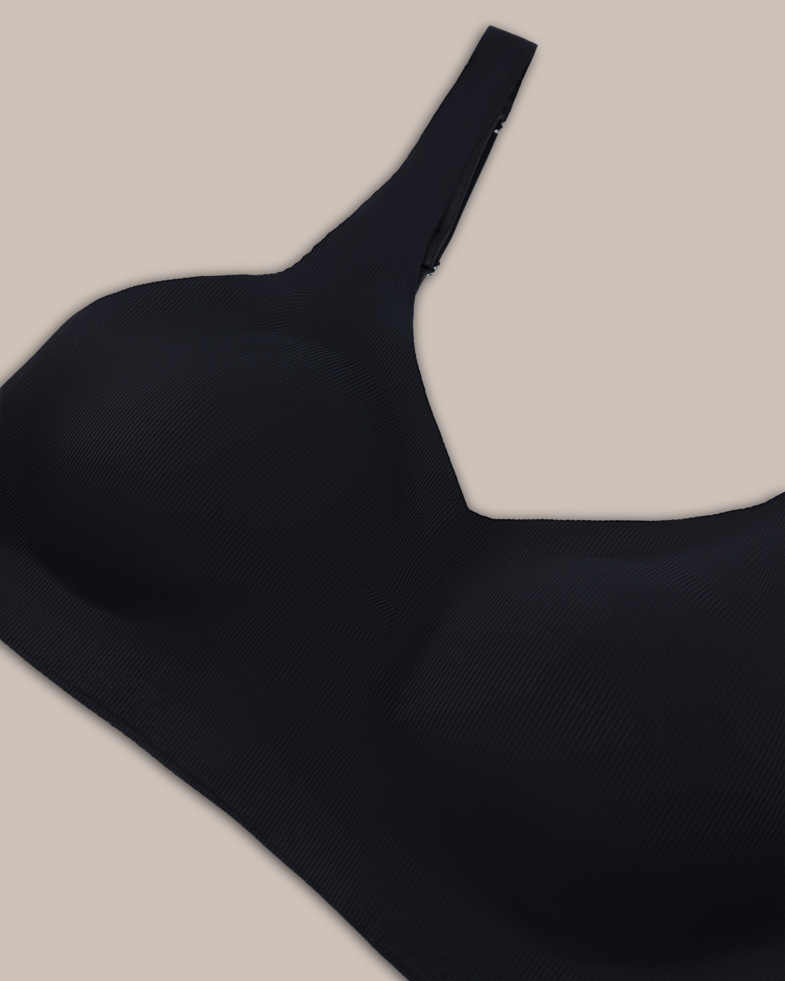 BH Tina Lasercut Svart