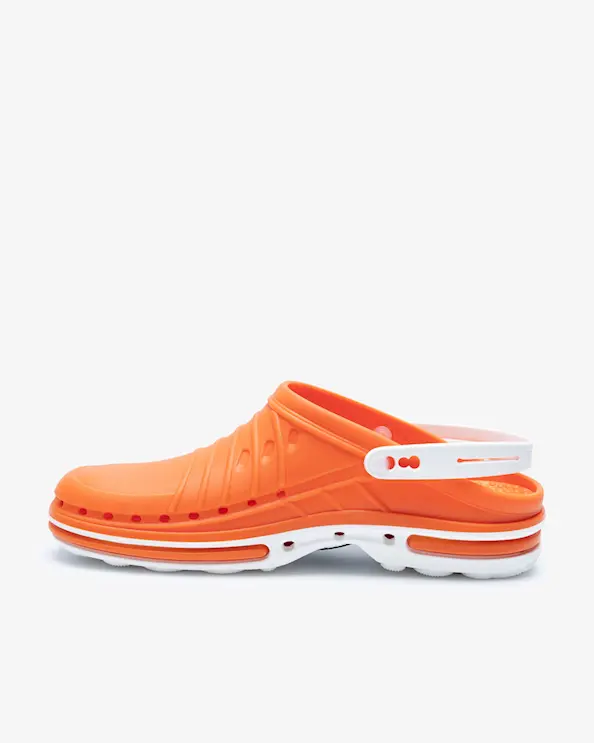 Wock Clog Orange w/ Strap Hygieniakenkä