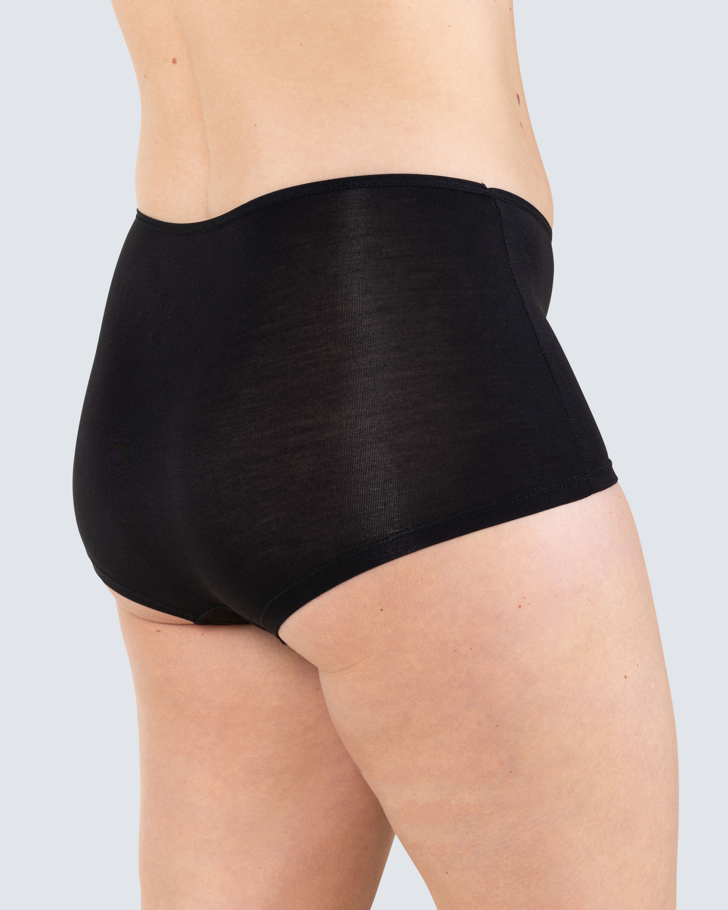 Maxitruse Tina Lasercut Sort