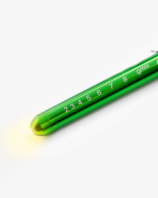 Stiftlampe Gelbem Licht Grün