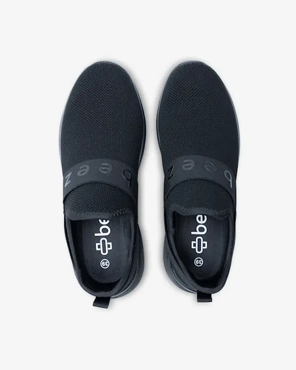 Beez Bliss Slip-on Black/Black Sneakers