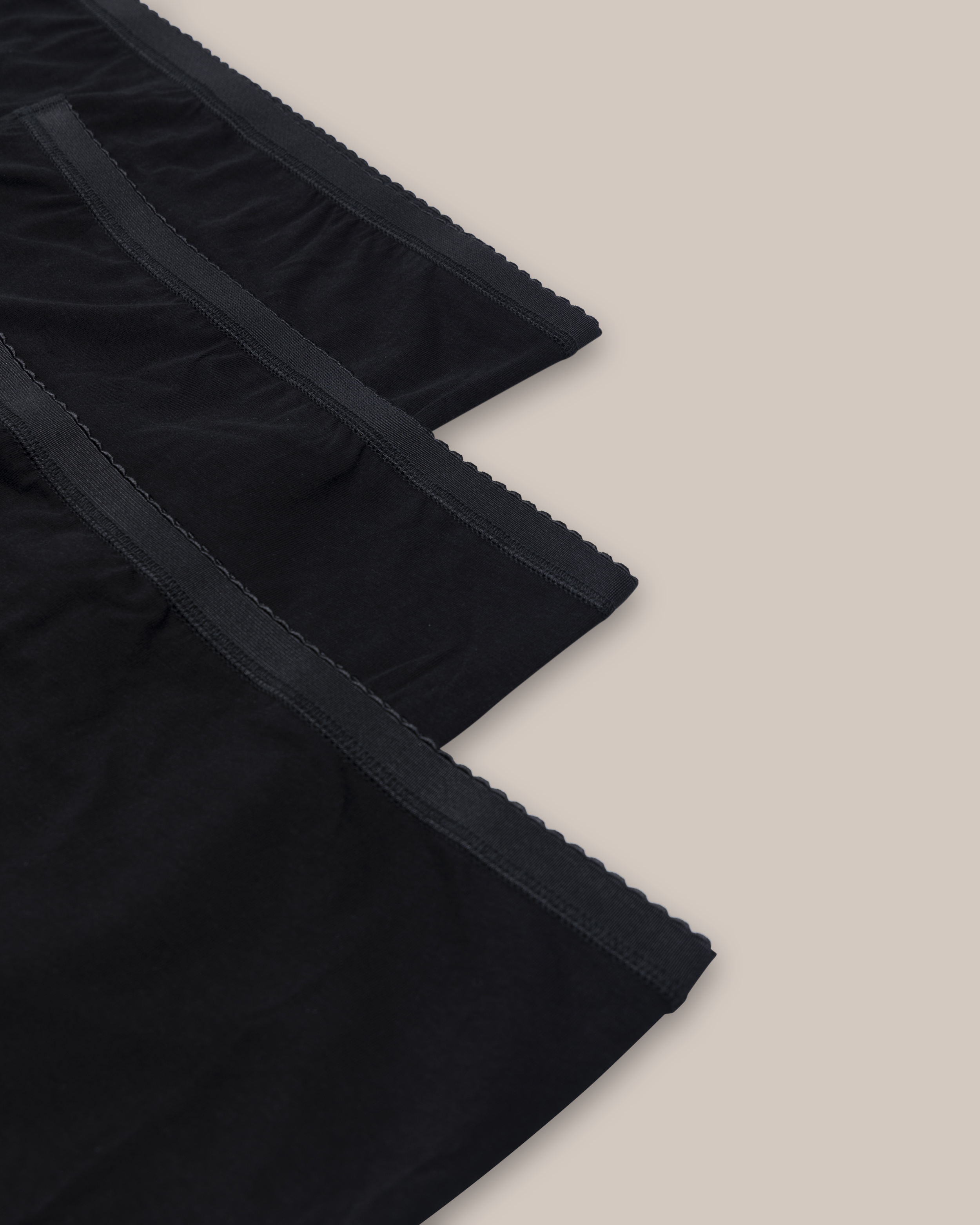 Mustat maksipikkuhousut Sofie, 3 kpl pakkaus Musta