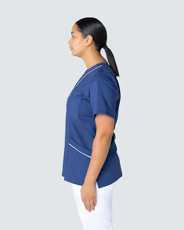 Almedahls Marine/Hvit V-bluse Dame