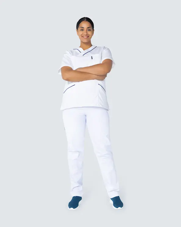 Almedahls Hvid/Blå Bluse med v-hals Dame