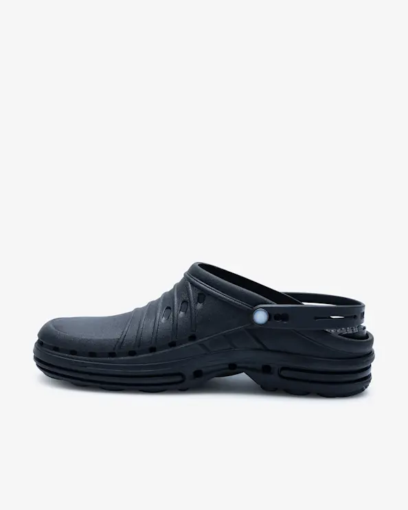 Wock Clog Black w/ Strap Hygiensko