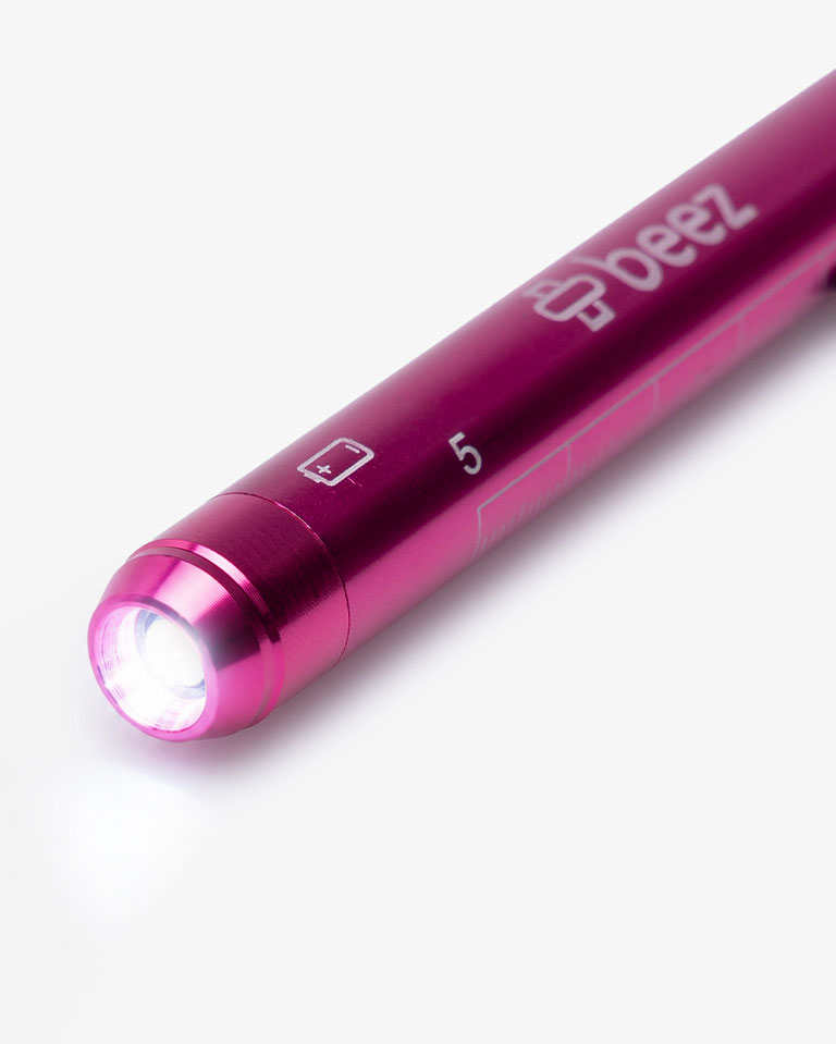 Beez Pennlampa LED Vitt Sken Fuchsia