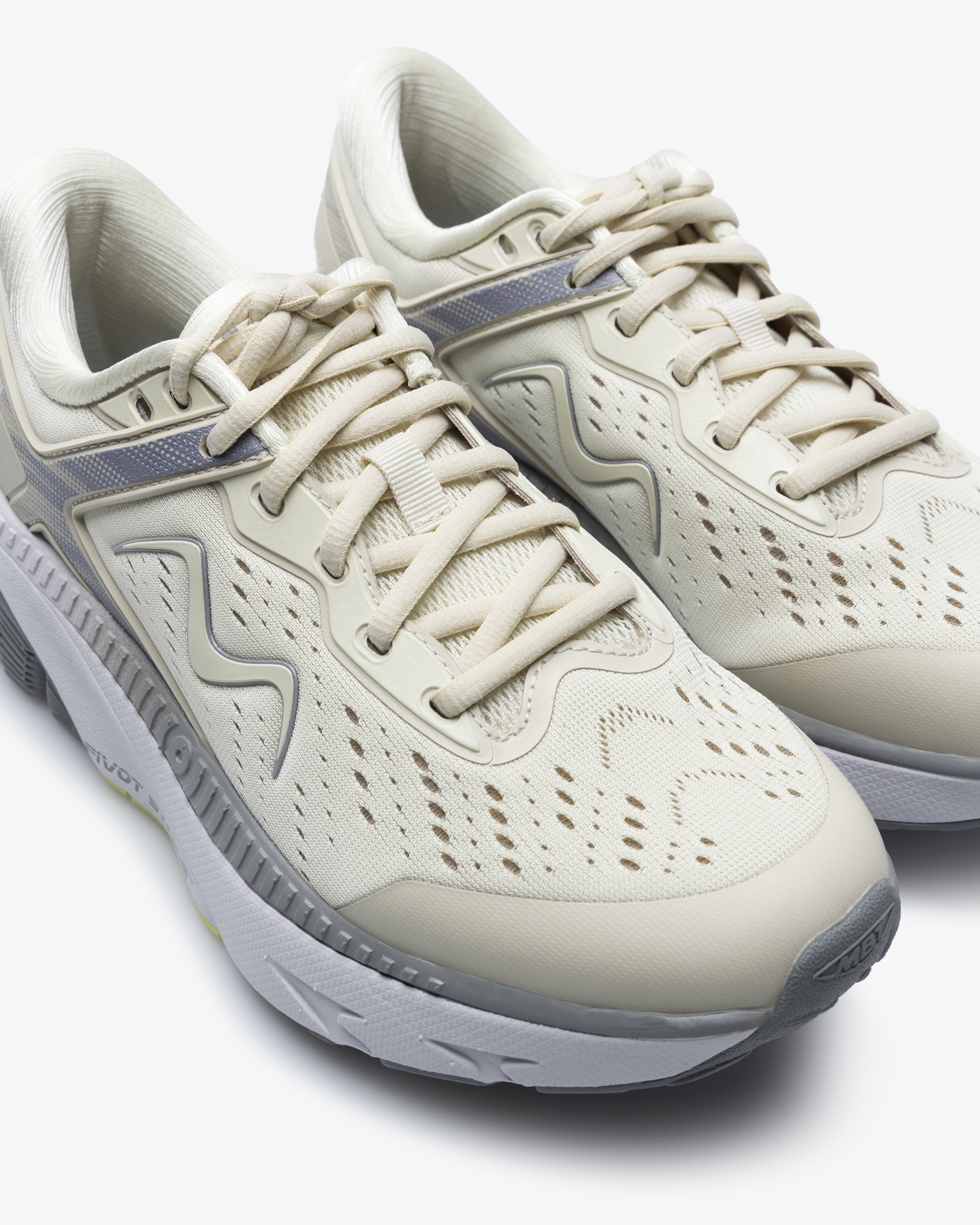 MBT MTR-1500 II/III Sneaker Naiset Beige