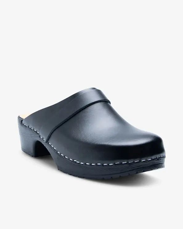 Perinteiset Mustat Mattapintaiset Työkengät, Mustat Pohjat