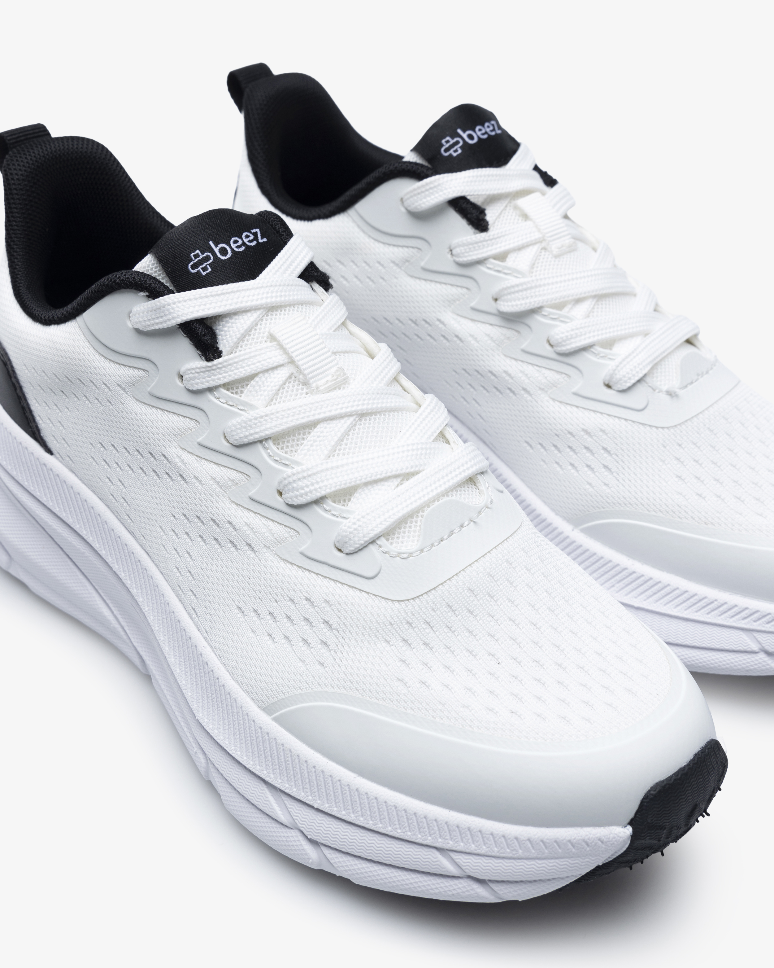 Beez Hero Joy Ltd. Sneakers Hvid/Sort